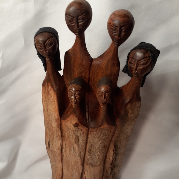 African Sandalwood Sculpture - Picture 1 of 3